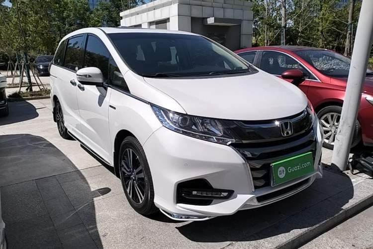 Used Honda Odyssey 2019 2.0L Rui·Smart Edition Front Right 45 Deg