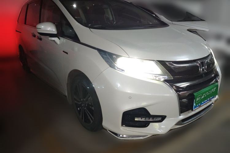 Used Honda Odyssey 2019 2.0L Rui·Zhi Zhen Edition Front Right 45 Deg