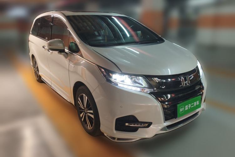 Used Honda Odyssey 2019 2.0L Rui-Zunxiang Edition Front Right 45 Deg