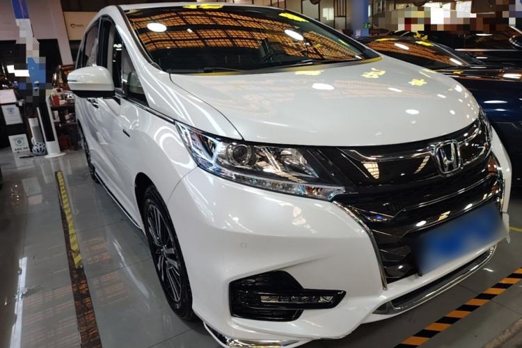 Used Honda Odyssey 2019 2.0L Rui·Smart Edition Front Right 45 Deg