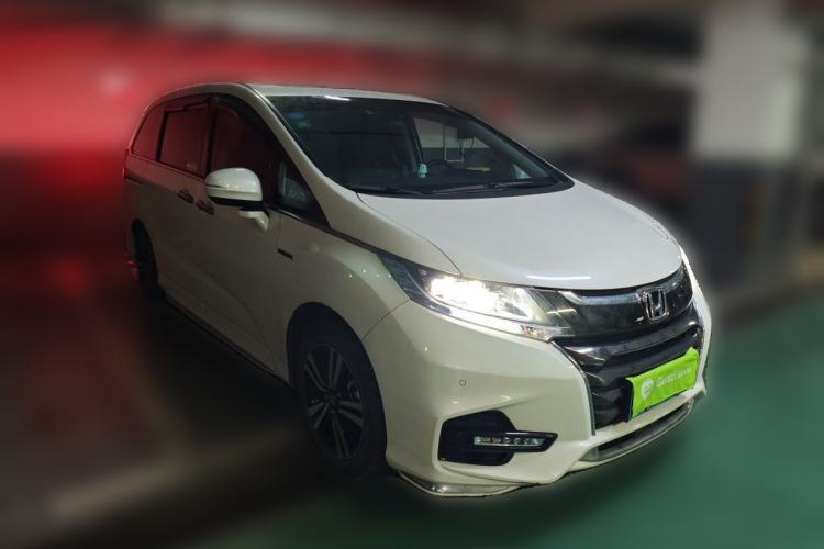 Used Honda Odyssey 2019 2.0L Rui-Zunxiang Edition Front Right 45 Deg