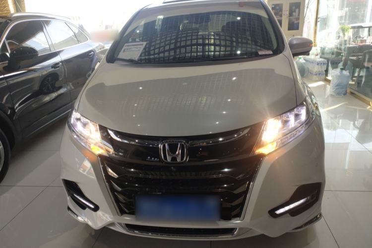 Used Honda Odyssey 2019 2.0L Rui·Zhi Zhen Edition Front