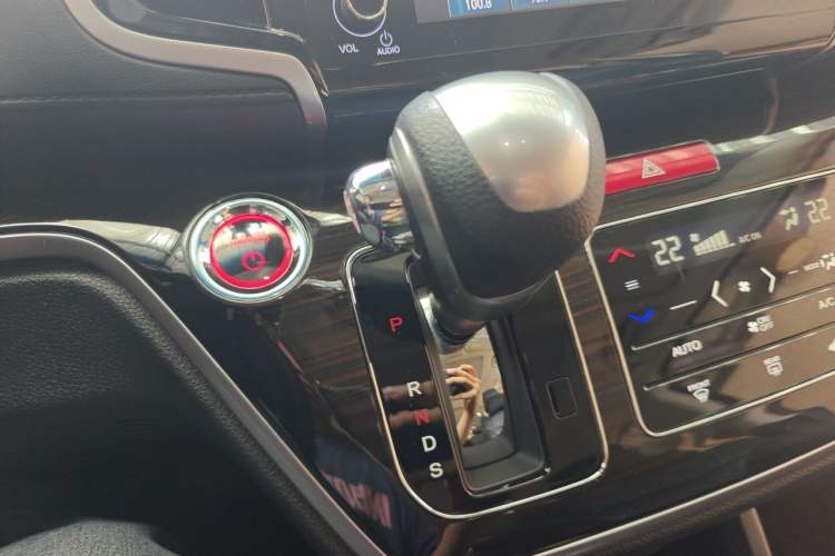 Used Honda Odyssey 2019 2.0L Rui·Smart Edition Gear Lever