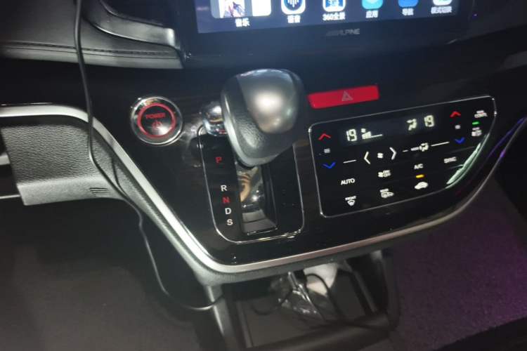 Used Honda Odyssey 2019 2.0L Rui·Zhi Zhen Edition Gear Lever