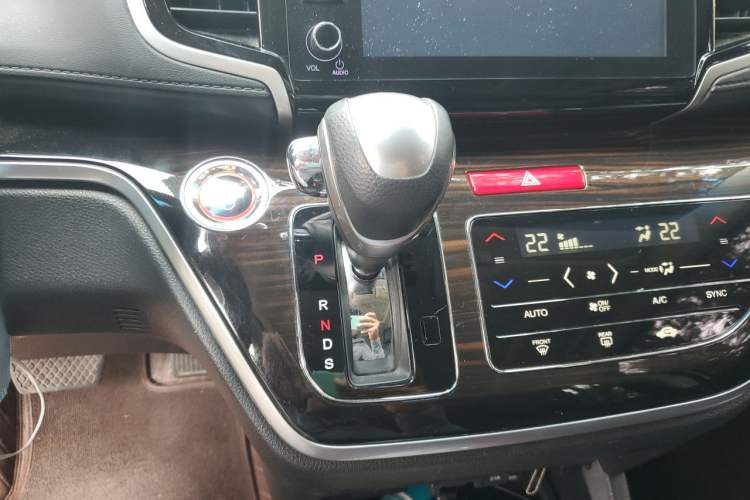 Used Honda Odyssey 2019 2.0L Rui-Zunxiang Edition Gear Lever
