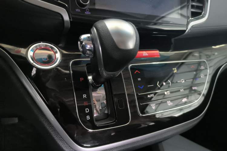 Used Honda Odyssey 2019 2.0L Rui·Zhi Zhen Edition Gear Lever
