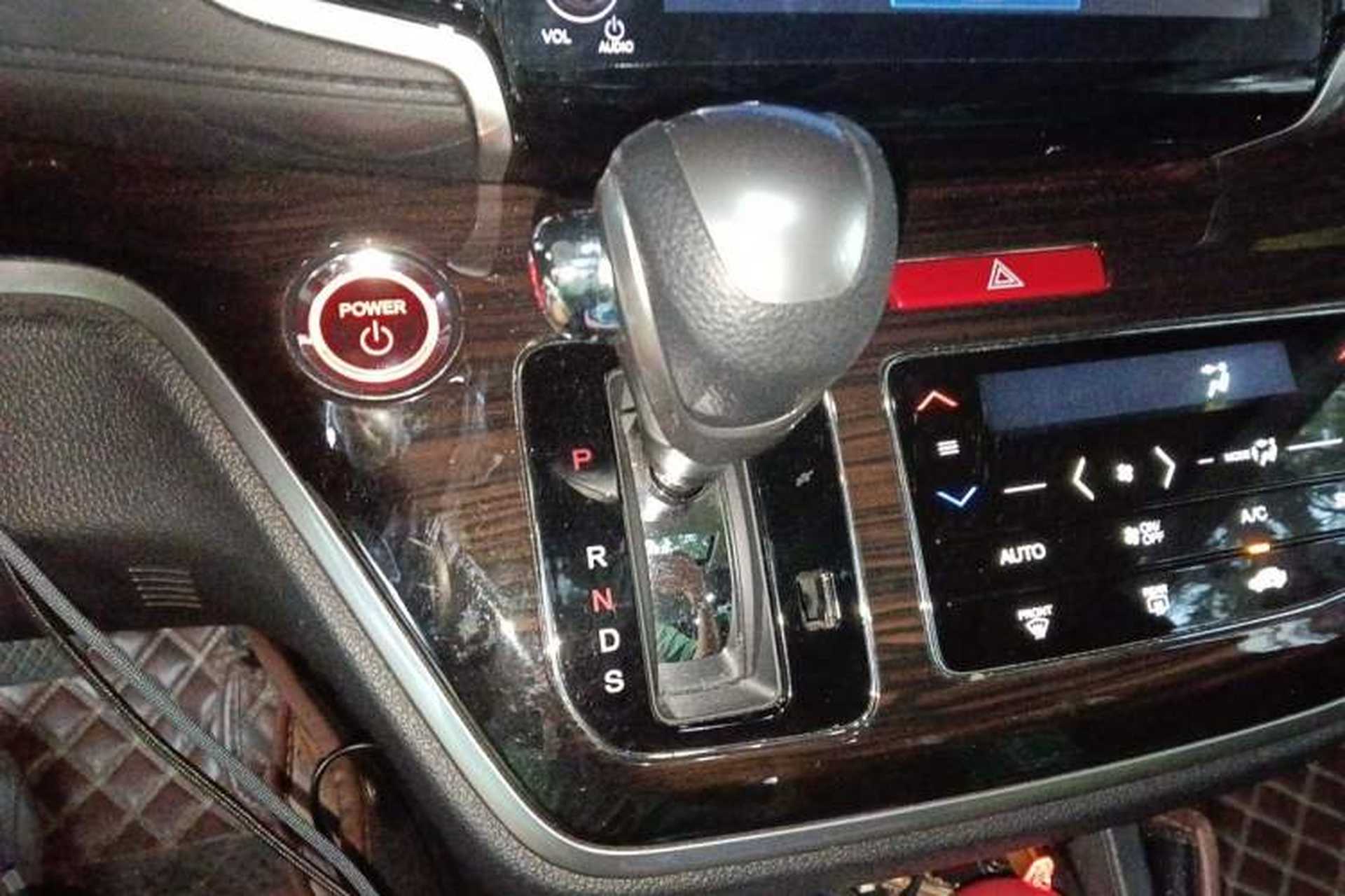 Used Honda Odyssey 2019 2.0L Rui·Smart Edition Gear Lever