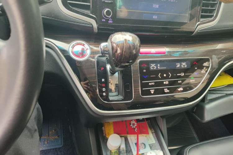 Used Honda Odyssey 2019 2.0L Rui·Zhi Zhen Edition Gear Lever