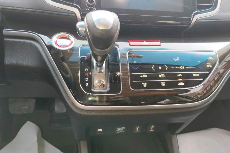 Used Honda Odyssey 2019 2.0L Rui-Zunxiang Edition Gear Lever