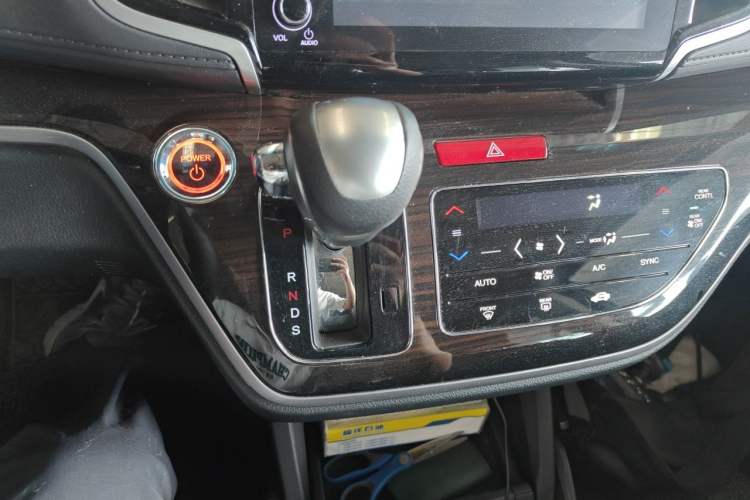 Used Honda Odyssey 2019 2.0L Rui·Smart Edition Gear Lever
