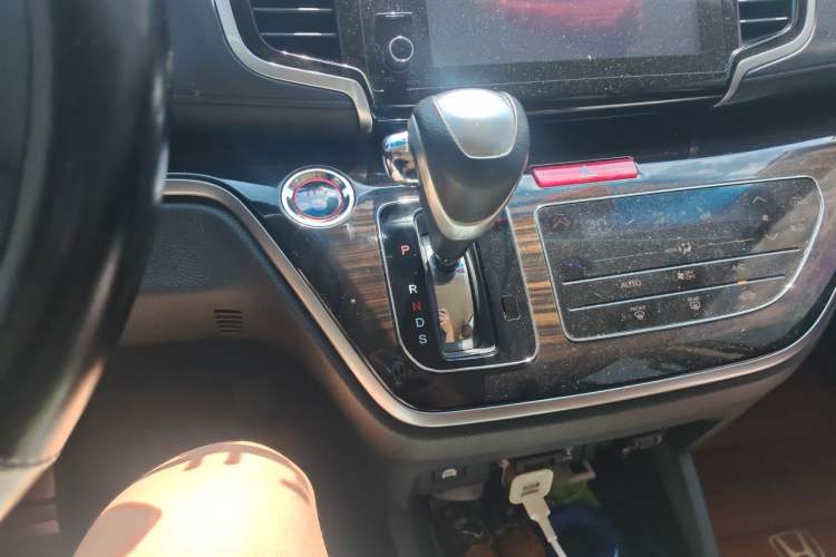 Used Honda Odyssey 2019 2.0L Rui-Changxiang Edition Gear Lever