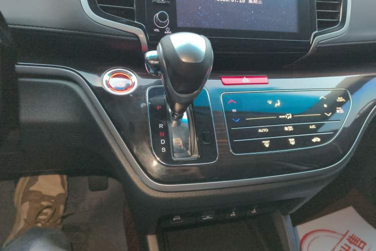 Used Honda Odyssey 2019 2.0L Rui-Changxiang Edition Gear Lever
