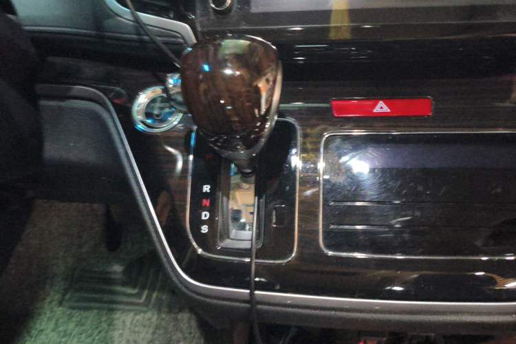 Used Honda Odyssey 2019 2.0L Rui-Zunxiang Edition Gear Lever