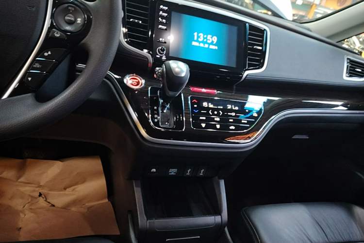 Used Honda Odyssey 2019 2.0L Rui·Smart Edition Gear Lever