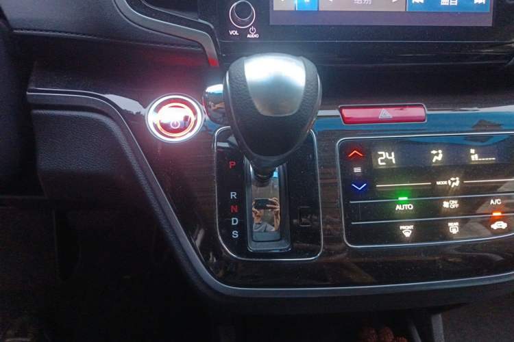 Used Honda Odyssey 2019 2.0L Rui-Changxiang Edition Gear Lever