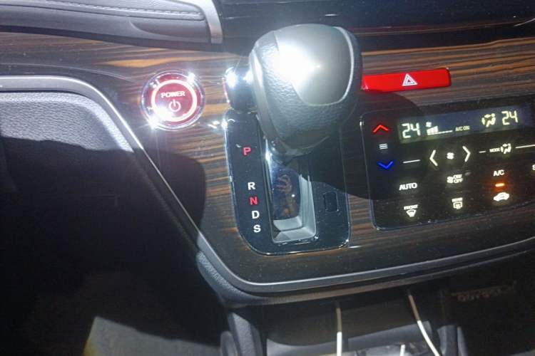 Used Honda Odyssey 2019 2.0L Rui·Smart Edition Gear Lever