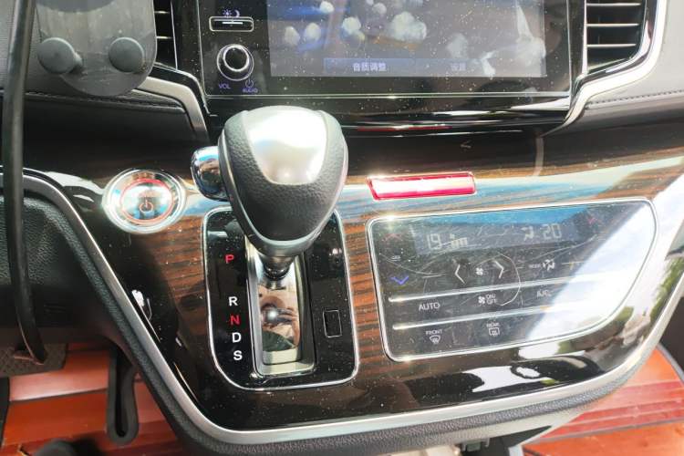 Used Honda Odyssey 2019 2.0L Rui-Zunxiang Edition Gear Lever