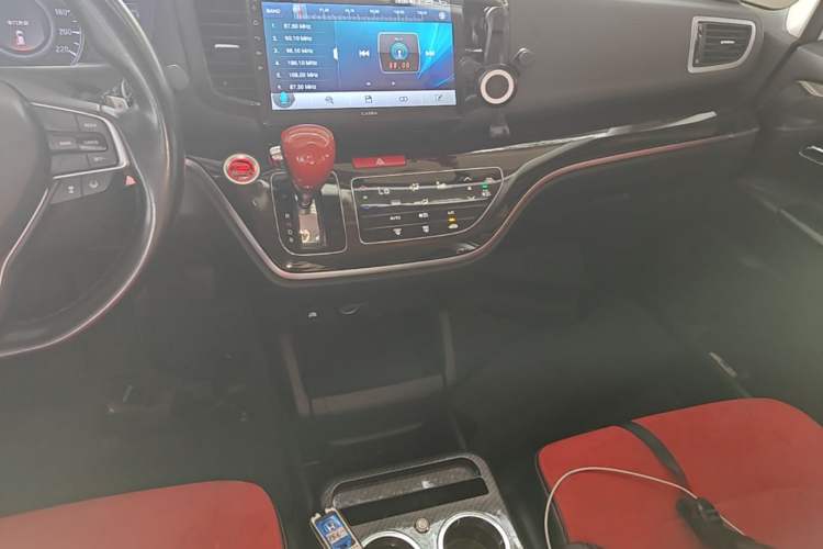 Used Honda Odyssey 2019 2.0L Rui·Comfort Edition Gear Lever