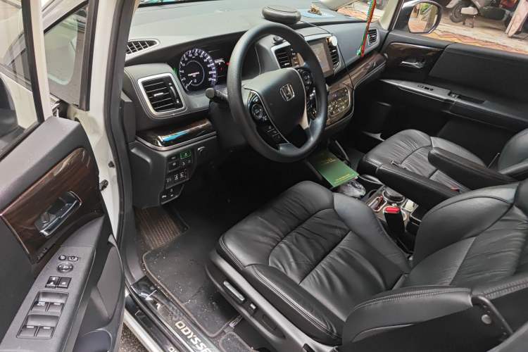 Used Honda Odyssey 2019 2.0L Rui·Smart Edition Interior 3