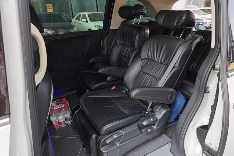 Used Honda Odyssey 2019 2.0L Rui·Smart Edition Interior 4