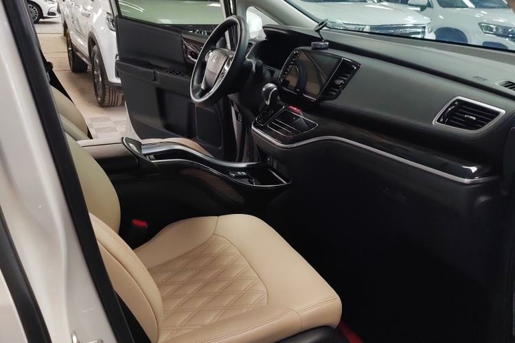 Used Honda Odyssey 2019 2.0L Rui·Comfort Edition Interior 5