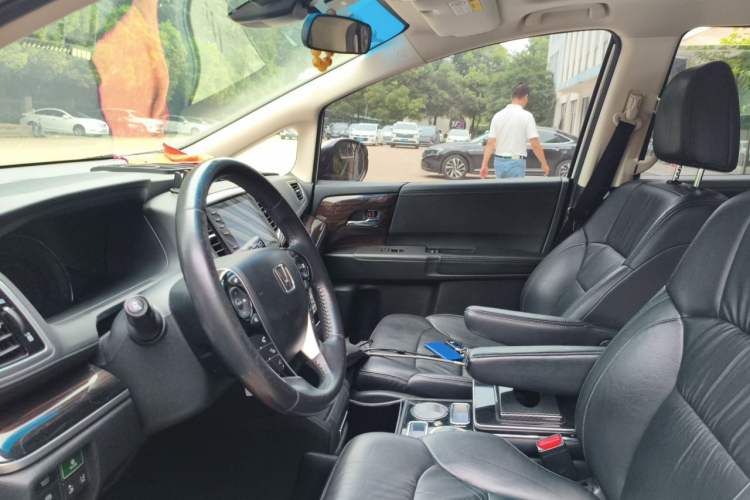 Used Honda Odyssey 2019 2.0L Rui-Zunxiang Edition Left Front Seat