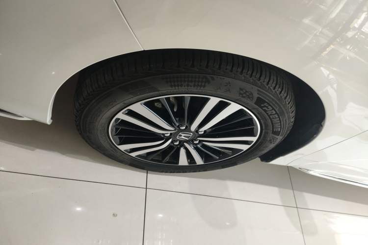 Used Honda Odyssey 2019 2.0L Rui·Zhi Zhen Edition Left Front Wheel Hub