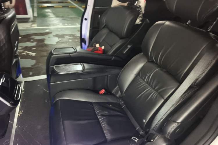 Used Honda Odyssey 2019 2.0L Rui·Zhi Zhen Edition Left Rear Seat