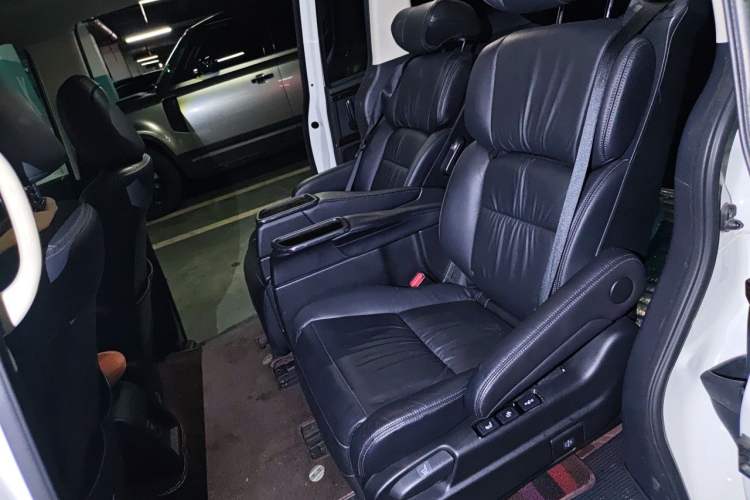Used Honda Odyssey 2019 2.0L Rui·Zhi Zhen Edition Left Rear Seat