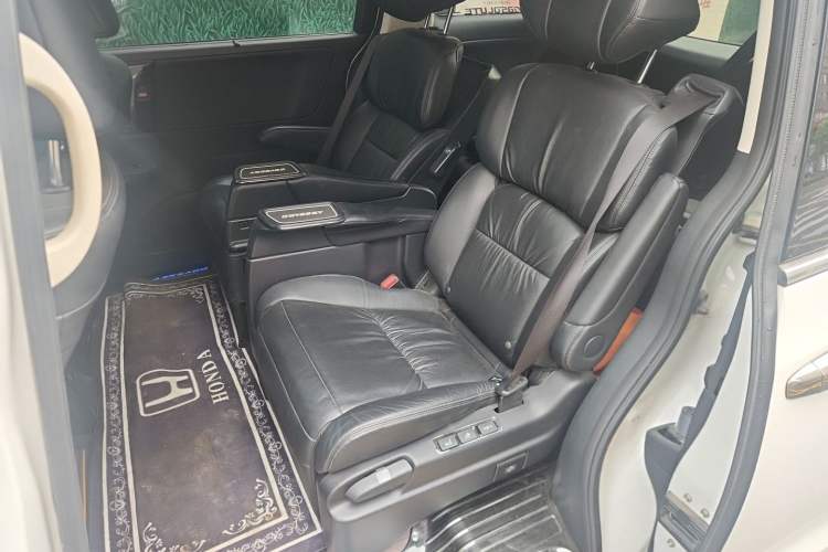 Used Honda Odyssey 2019 2.0L Rui·Zhi Zhen Edition Left Rear Seat