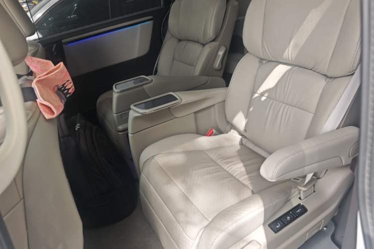 Used Honda Odyssey 2019 2.0L Rui·Zhi Zhen Edition Left Rear Seat