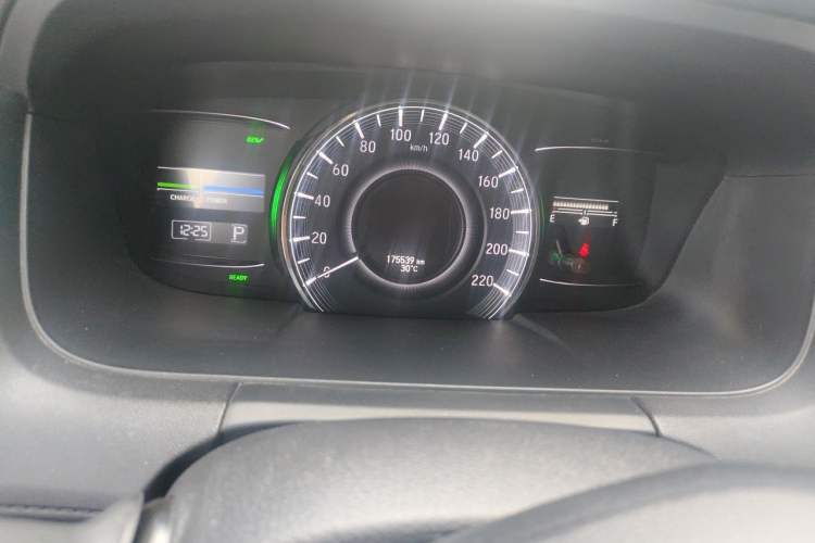 Used Honda Odyssey 2019 2.0L Rui·Comfort Edition Odometer Close Up