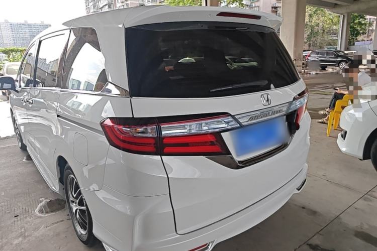 Used Honda Odyssey 2019 2.0L Rui·Comfort Edition Rear Left 45 Deg