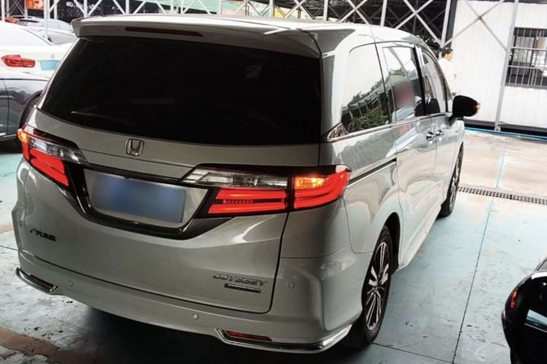 Used Honda Odyssey 2019 2.0L Rui-Zunxiang Edition Rear Right 45 Deg