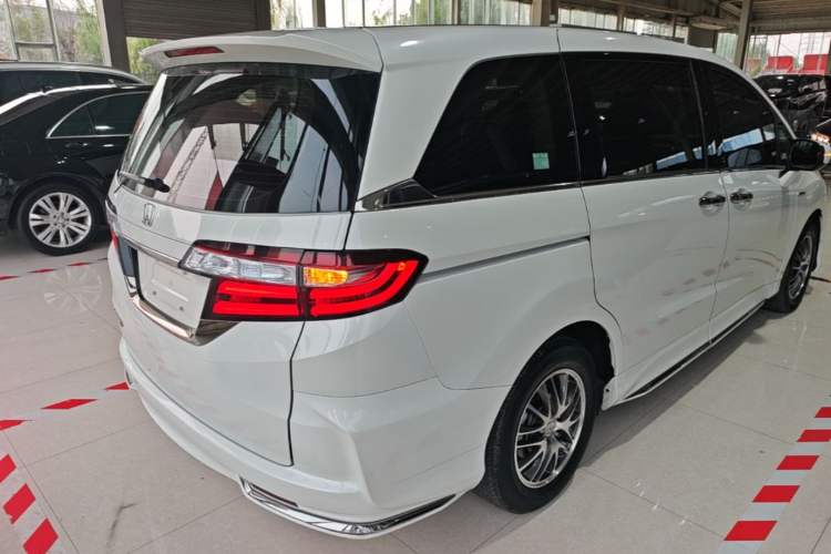 Used Honda Odyssey 2019 2.0L Rui-Changxiang Edition Rear Right 45 Deg
