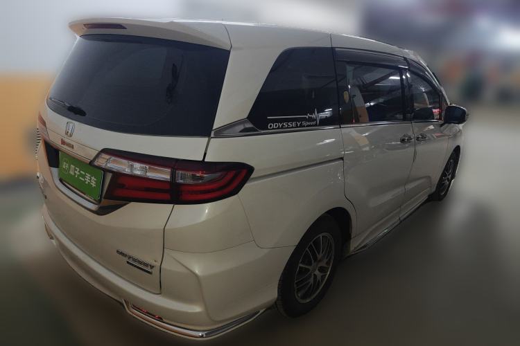 Used Honda Odyssey 2019 2.0L Rui·Comfort Edition Rear Right 45 Deg