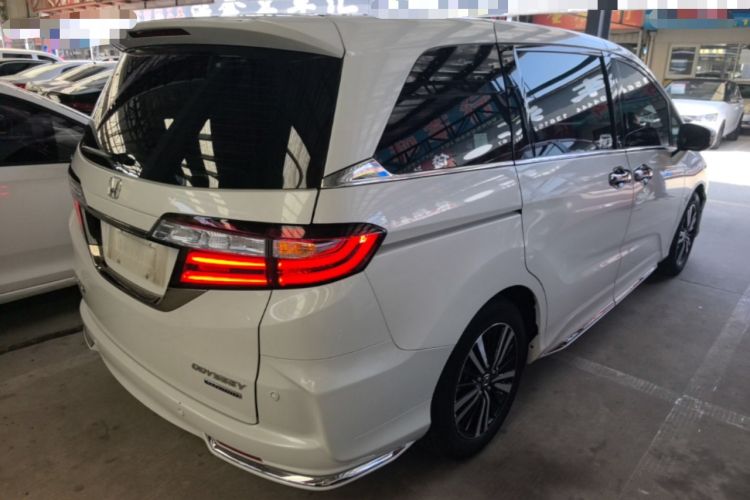 Used Honda Odyssey 2019 2.0L Rui·Smart Edition Rear Right 45 Deg