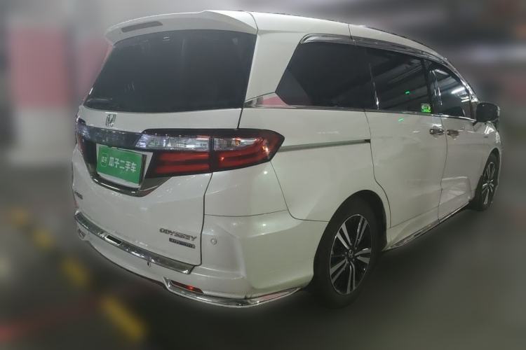 Used Honda Odyssey 2019 2.0L Rui·Zhi Zhen Edition Rear Right 45 Deg
