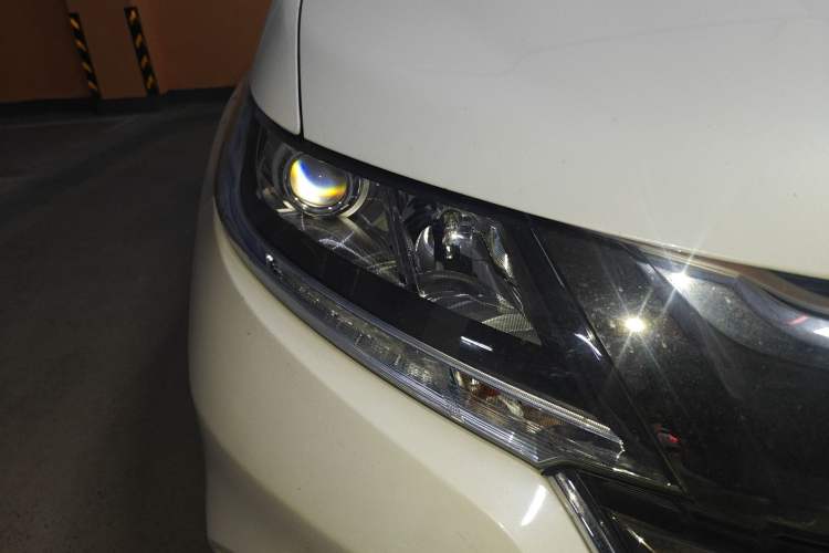 Used Honda Odyssey 2019 2.0L Rui·Comfort Edition Right Front Headlight