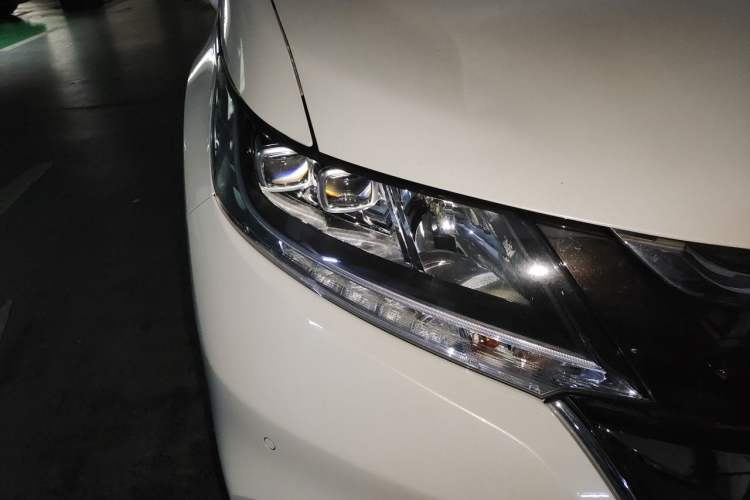 Used Honda Odyssey 2019 2.0L Rui-Zunxiang Edition Right Front Headlight