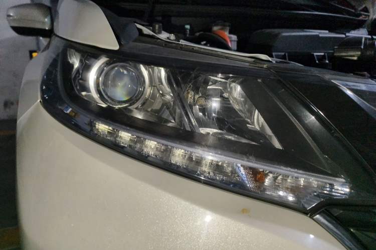 Used Honda Odyssey 2019 2.0L Rui·Smart Edition Right Front Headlight