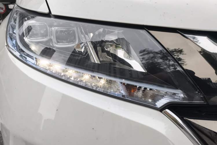 Used Honda Odyssey 2019 2.0L Rui·Zhi Zhen Edition Right Front Headlight
