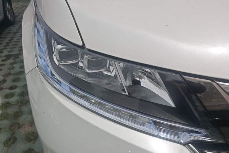 Used Honda Odyssey 2019 2.0L Rui·Zhi Zhen Edition Right Front Headlight