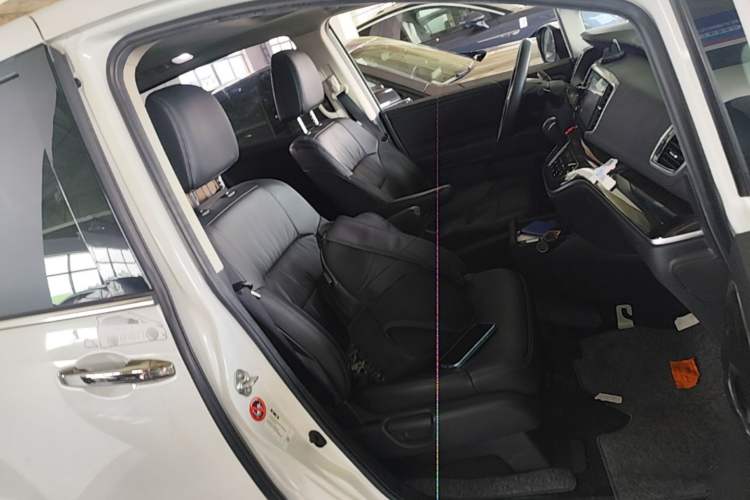 Used Honda Odyssey 2019 2.0L Rui·Smart Edition Right Front Seat