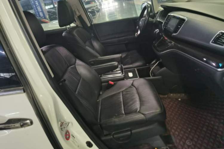 Used Honda Odyssey 2019 2.0L Rui·Smart Edition Right Front Seat