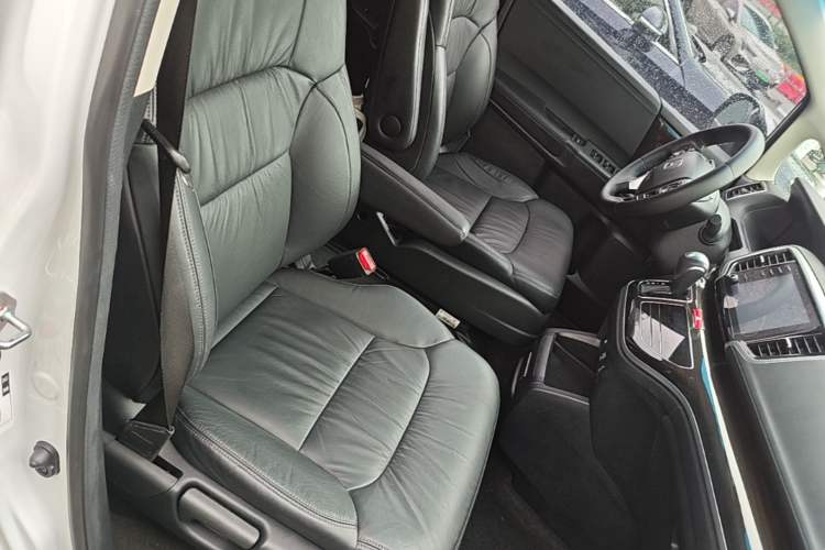 Used Honda Odyssey 2019 2.0L Rui·Smart Edition Right Front Seat