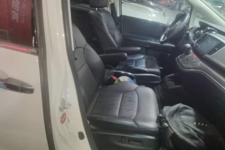 Used Honda Odyssey 2019 2.0L Rui-Zunxiang Edition Right Front Seat
