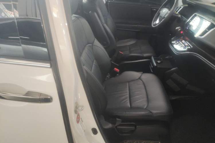 Used Honda Odyssey 2019 2.0L Rui·Smart Edition Right Front Seat