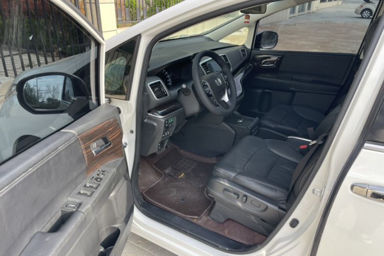 Used Honda Odyssey 2019 2.0L Rui-Zunxiang Edition Right Front Seat