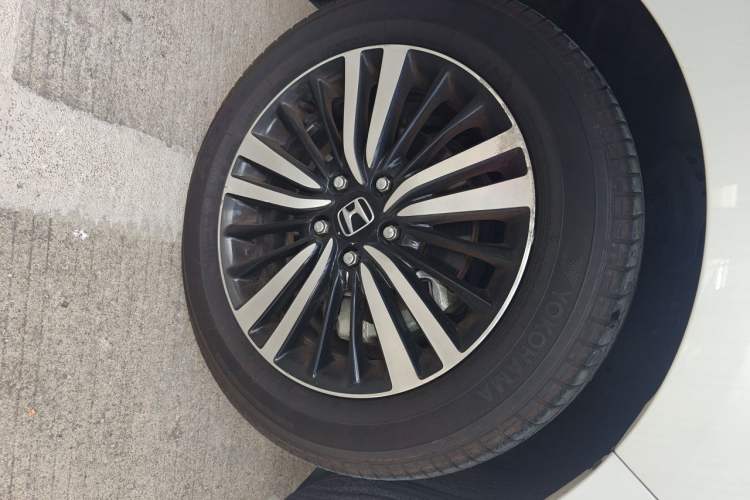 Used Honda Odyssey 2019 2.0L Rui·Smart Edition Right Front Wheel Hub